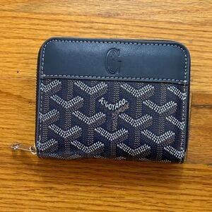 Goyard Navy and White Card Holder